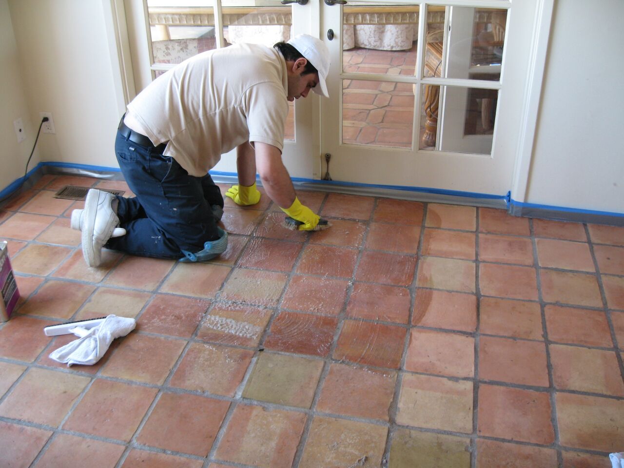 Saltillo tile floor cleaner tile grout cleaner grout cleaning and sealing companies grout repair tile cleaning services orange county newport beach